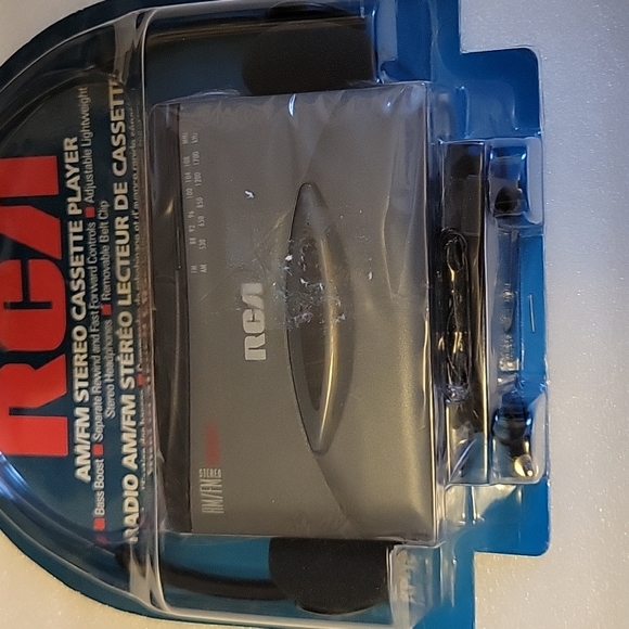 Radio Am/fm stereo cassette player brand new sealed RCA bass booster with head - Picture 4 of 8